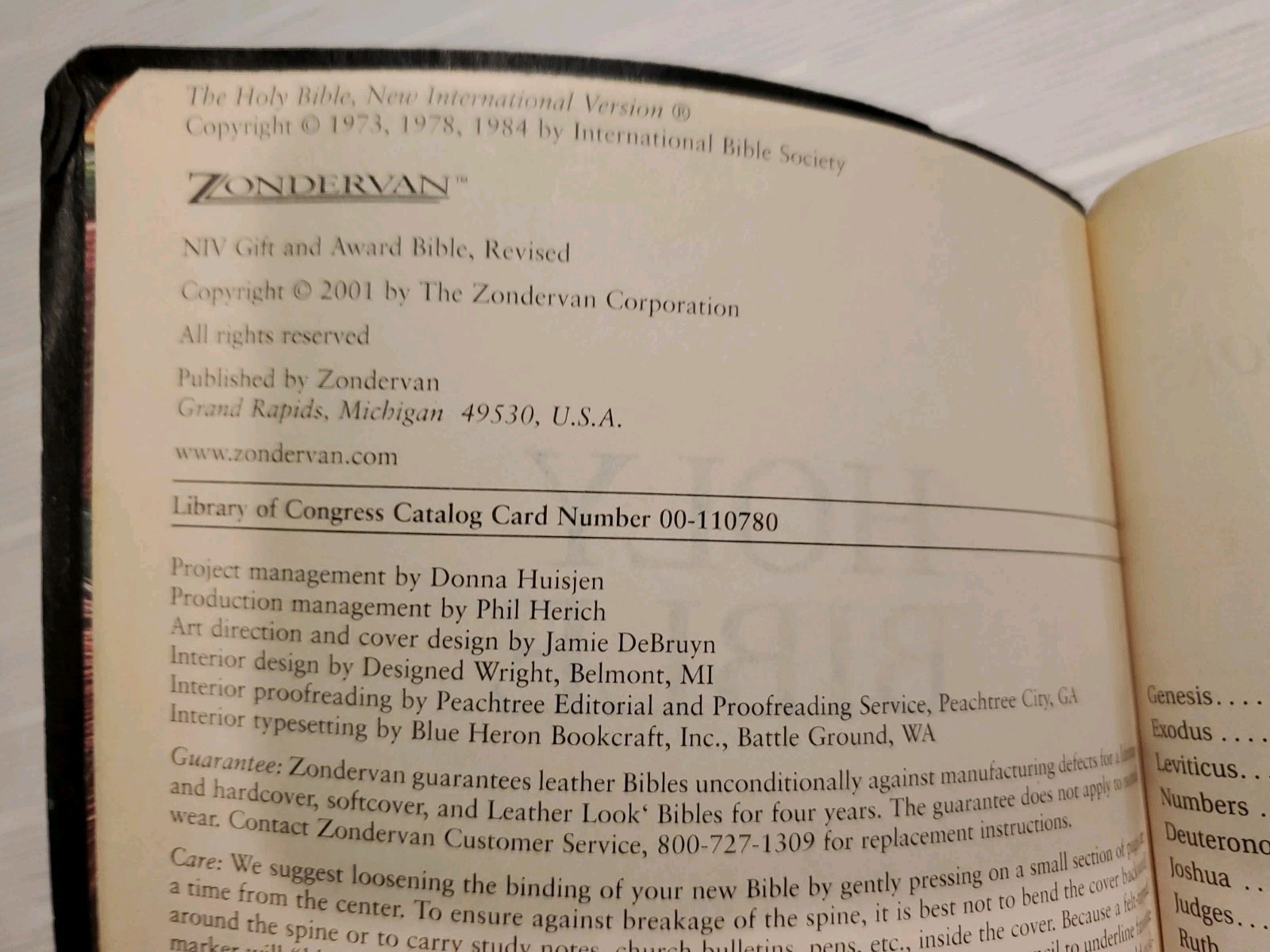 HOLY BIble, Zondervan, 2001, New International Version, ISBN 0-310-92616-5 GREAT