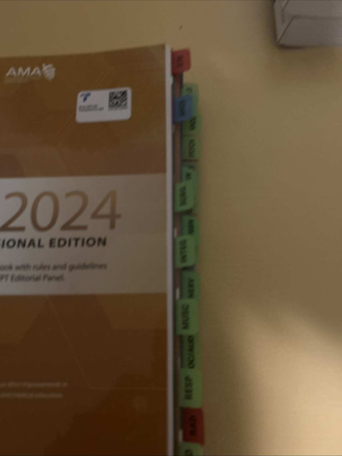 CPT Professional 2024 American Medical Association spiral_bound Good