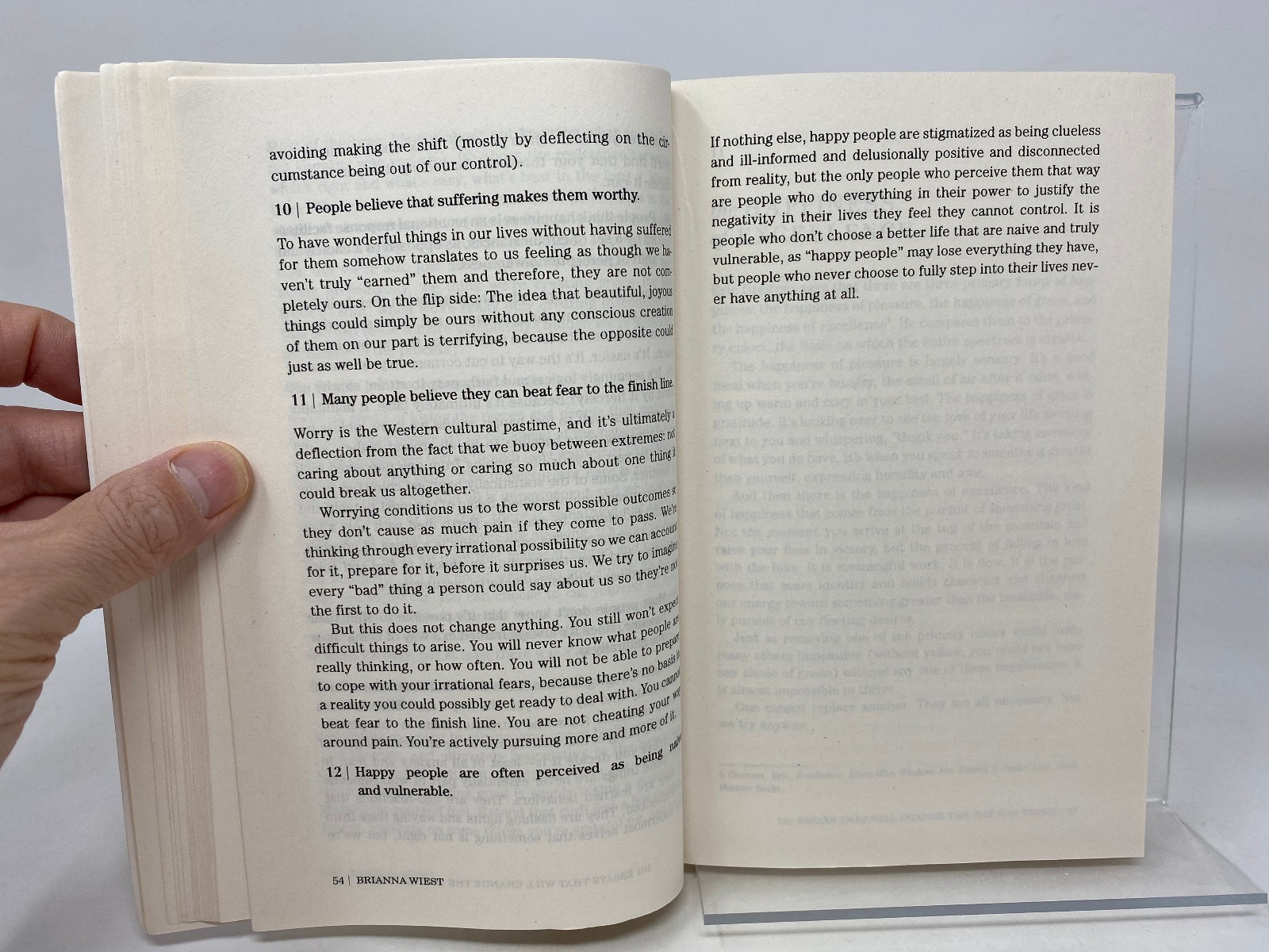 101 Essays That Will Change The Way You Think – ISBN 978-1-945796-06-7
