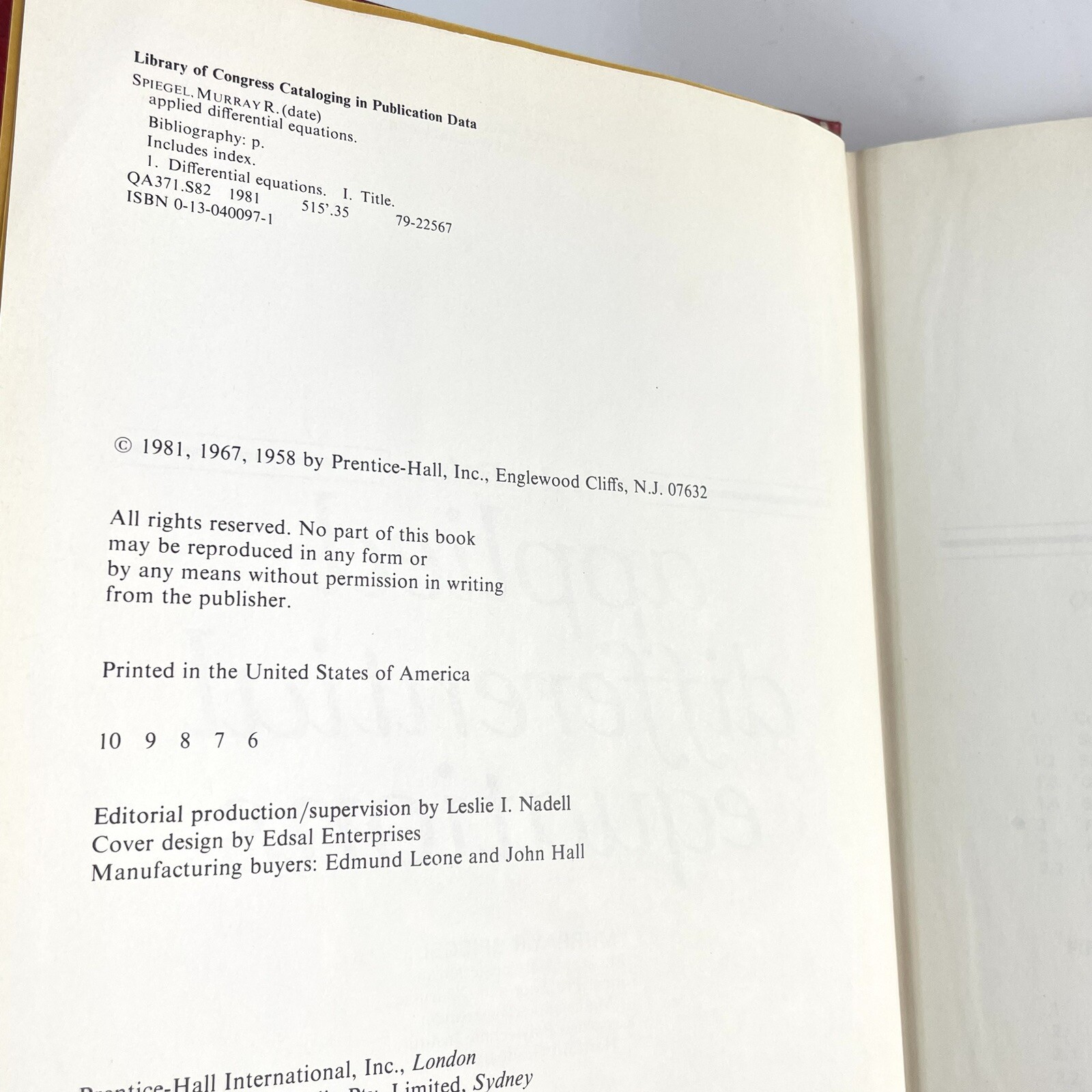 Applied Differential Equations, 3rd Edition Murray R. Spiegel HC 1981