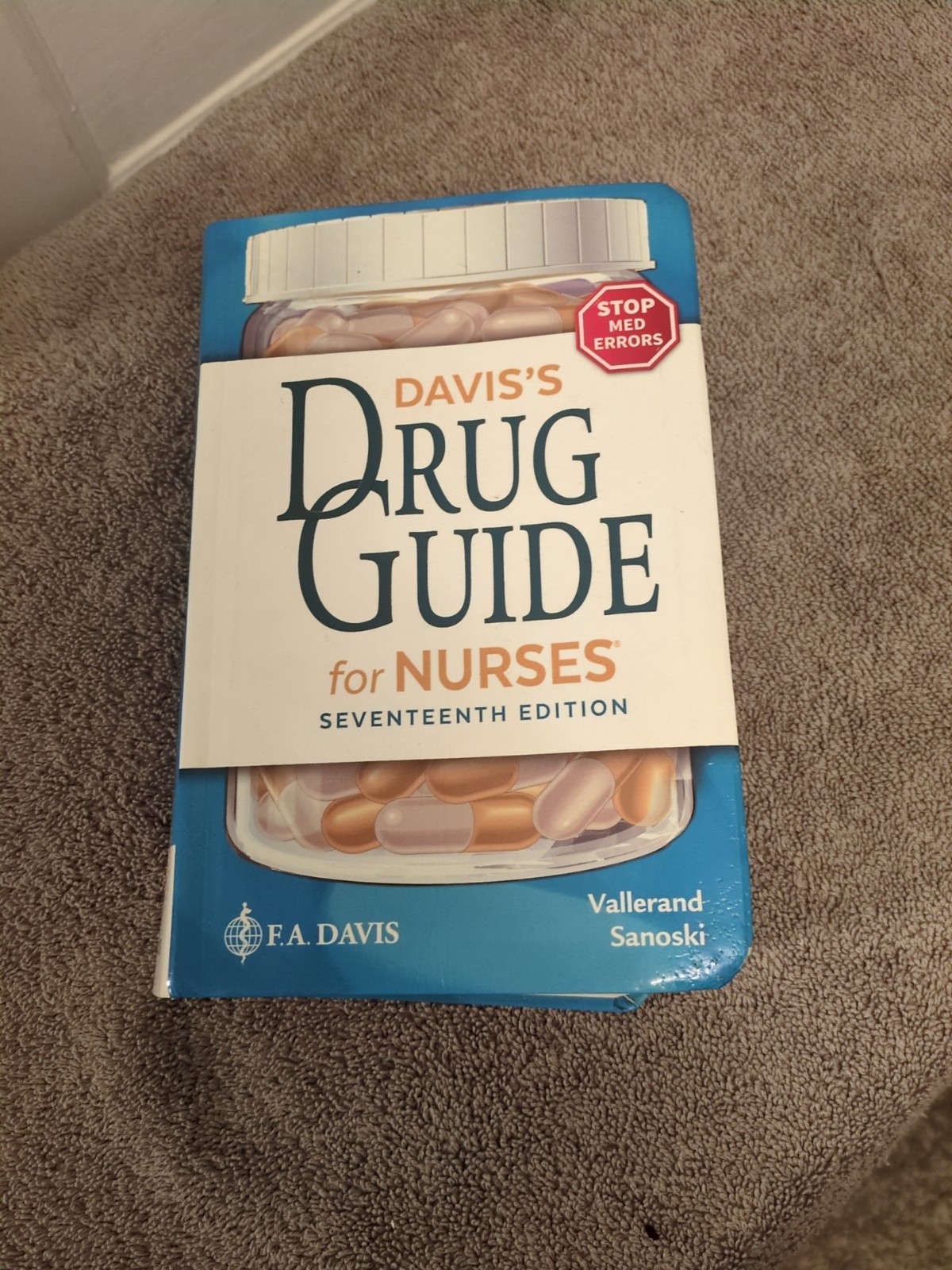 F.A Davis’s Drug Guide & Nurses Pocket Guide – Paperback – Very Good Books Lot