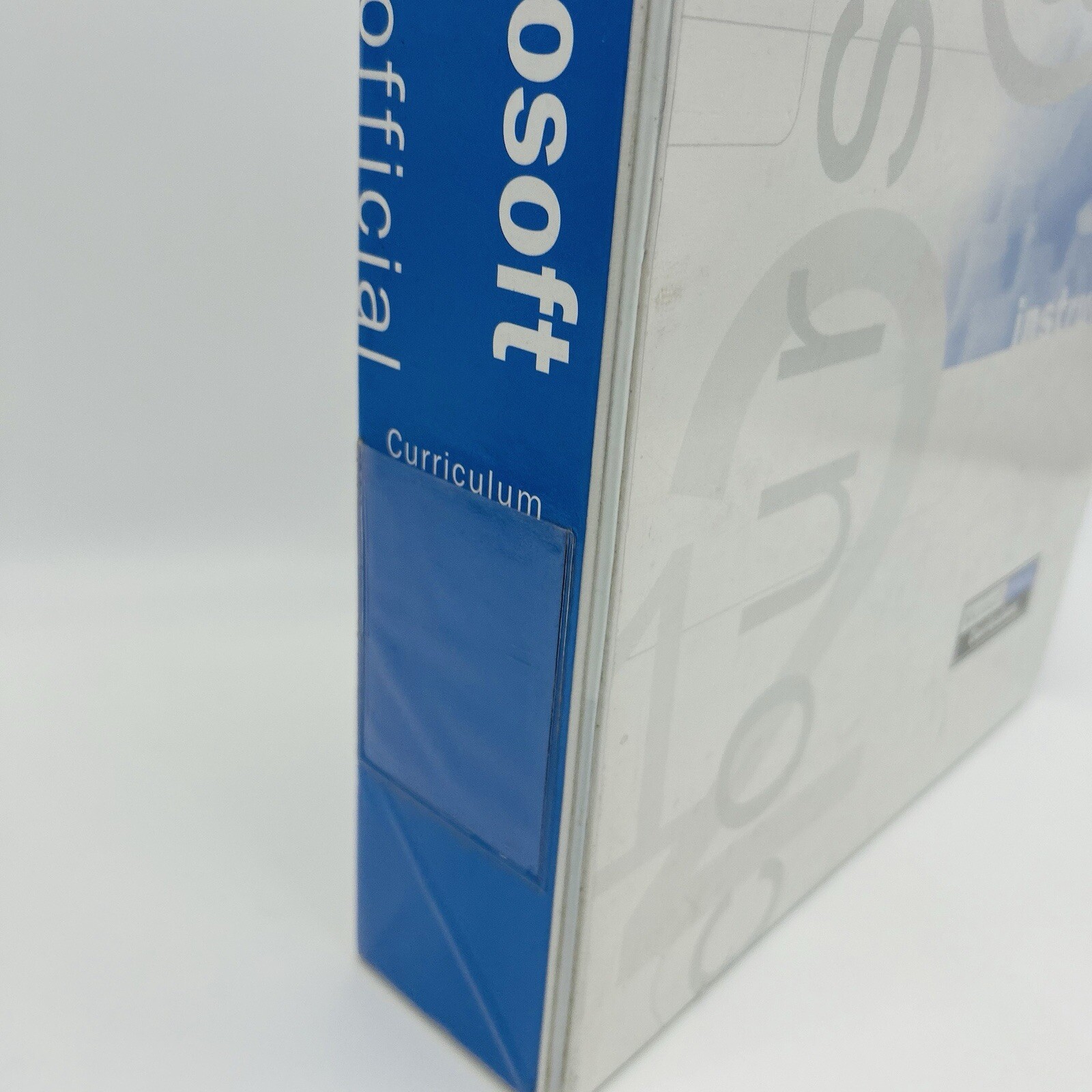 Microsoft Binder Official Curriculum Windows 2000 Course *Employee Owned*