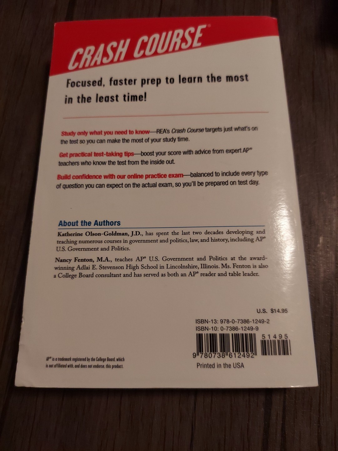 AP U.S. Government & Politics Crash Course; Nancy Fenton MA, paperback