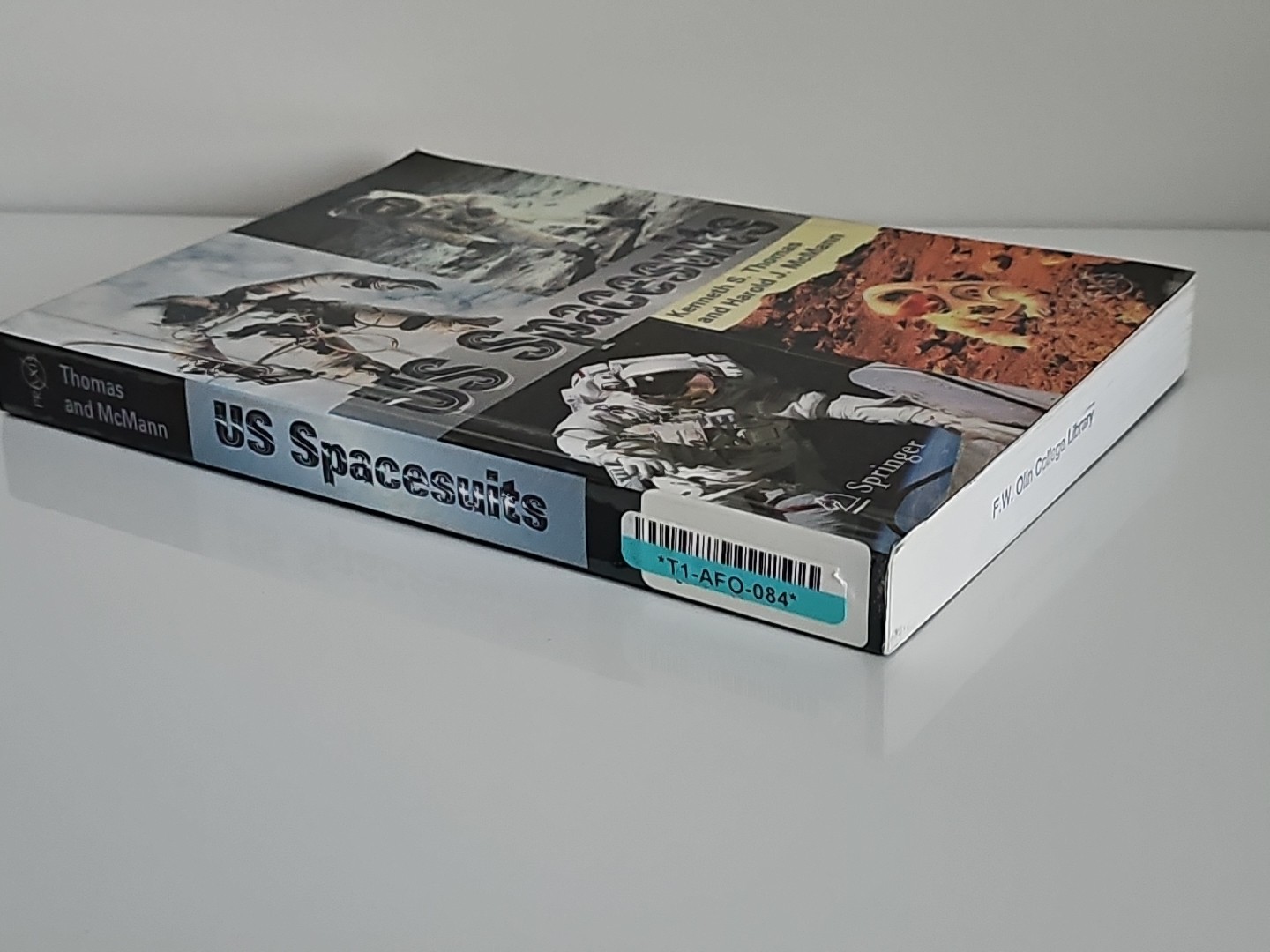 U. S. Spacesuits Springer Praxis Books by Kenneth Thomas