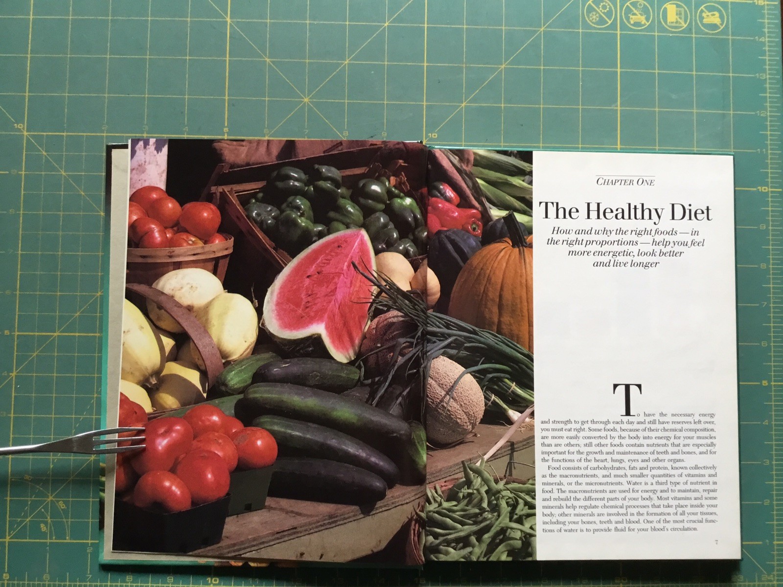 EATING RIGHT RECIPES for HEALTH COOKBOOK, 1987, 144 PAGES, NICE BOOK