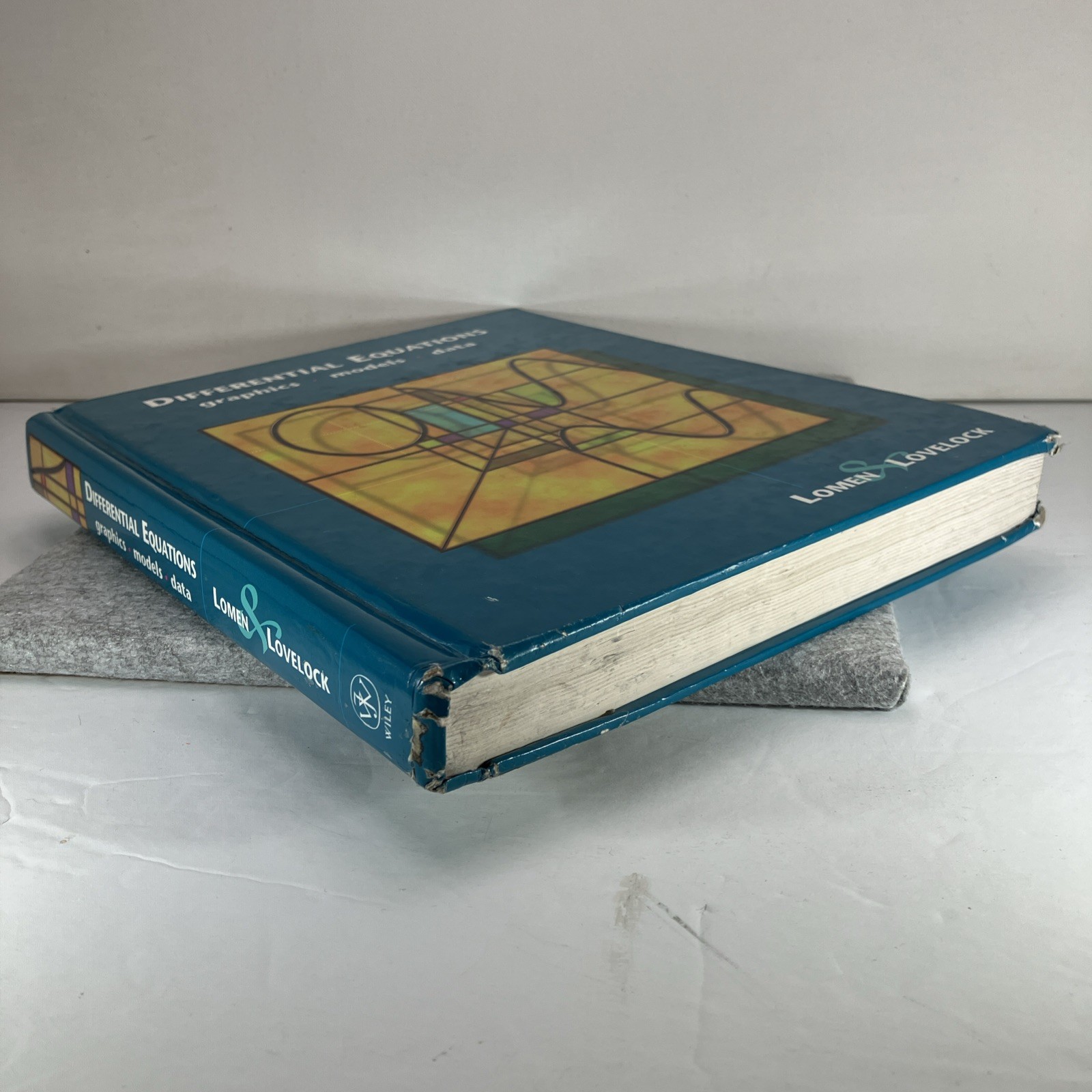 Differential Equations Graphics, Models, Data by Lomen & Lovelock 1999 Hardcover