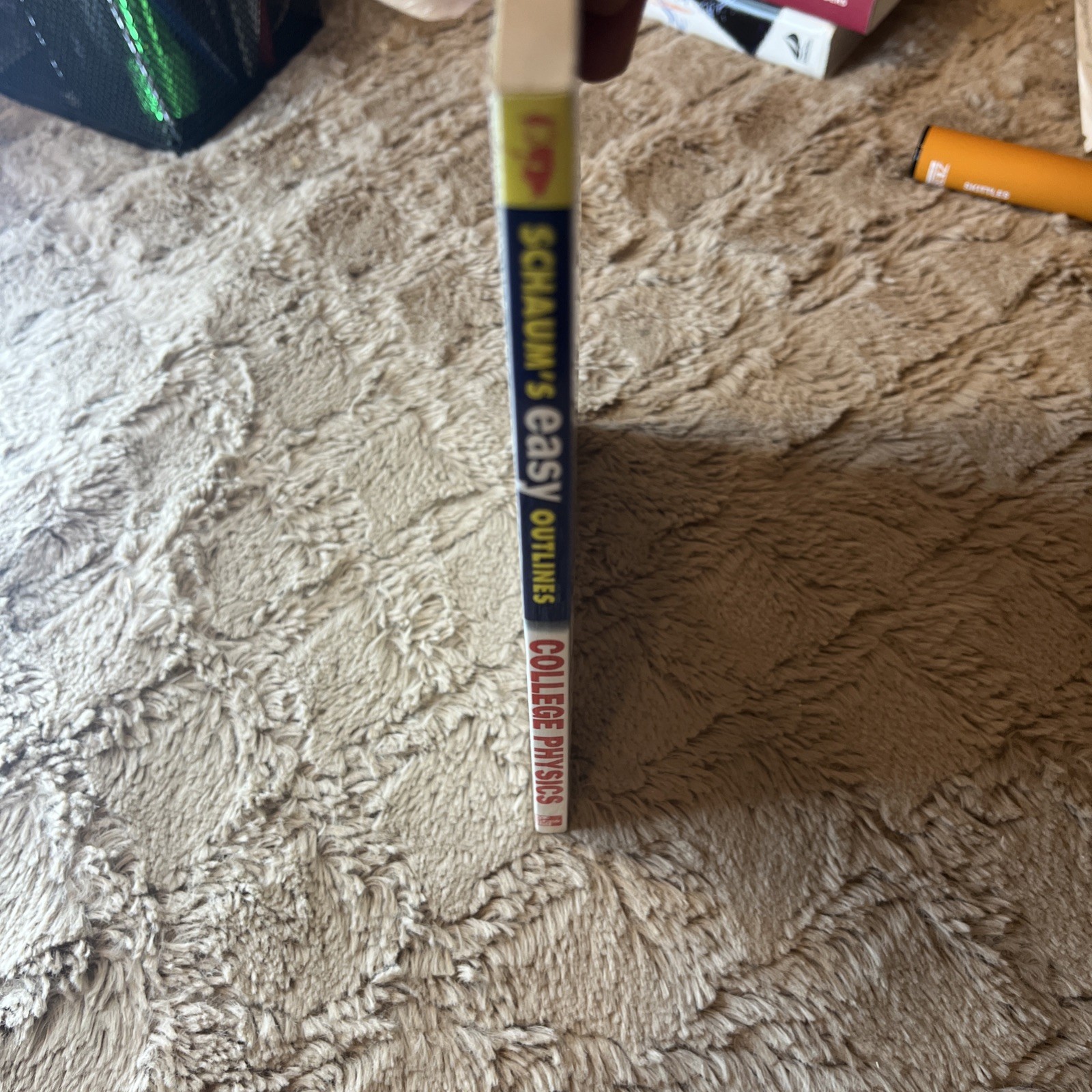 Schaum’s Easy Outlines Ser.: Schaum’s Easy Outline of College Physics #2604