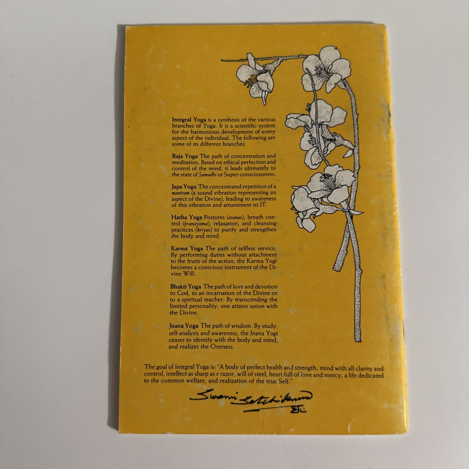 Integral Yoga Booklet Aug/Sept 1985 Issue Mission of Peace to the U.S.S.R.