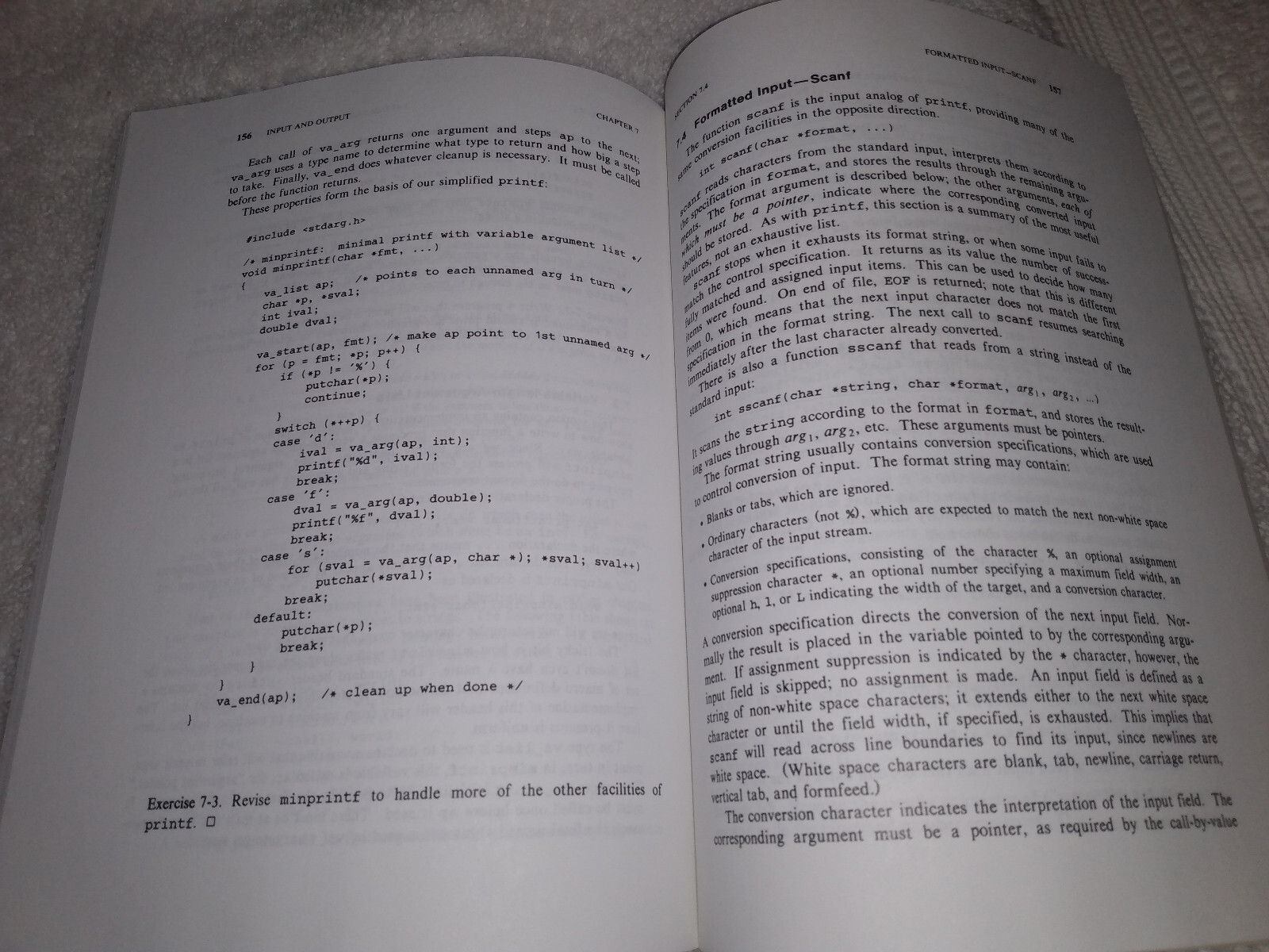 C Programming Language by Brian Kernighan and Dennis Ritchie (1988, Trade…