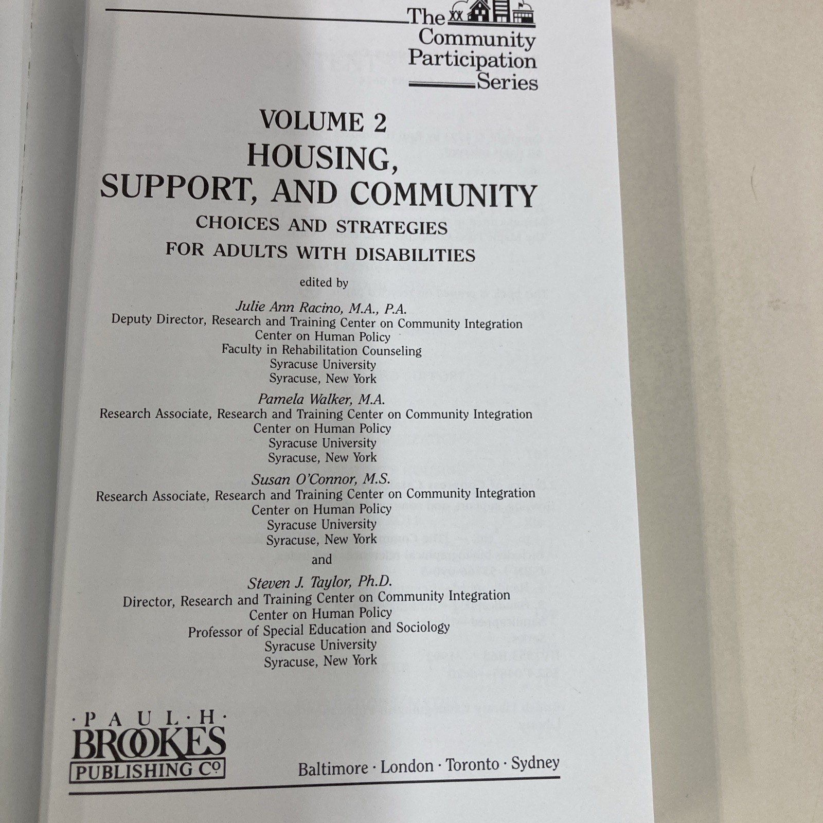 Housing, Support, and Community Vol. 2 SC 1992 Brookes Publ Ex lib Good