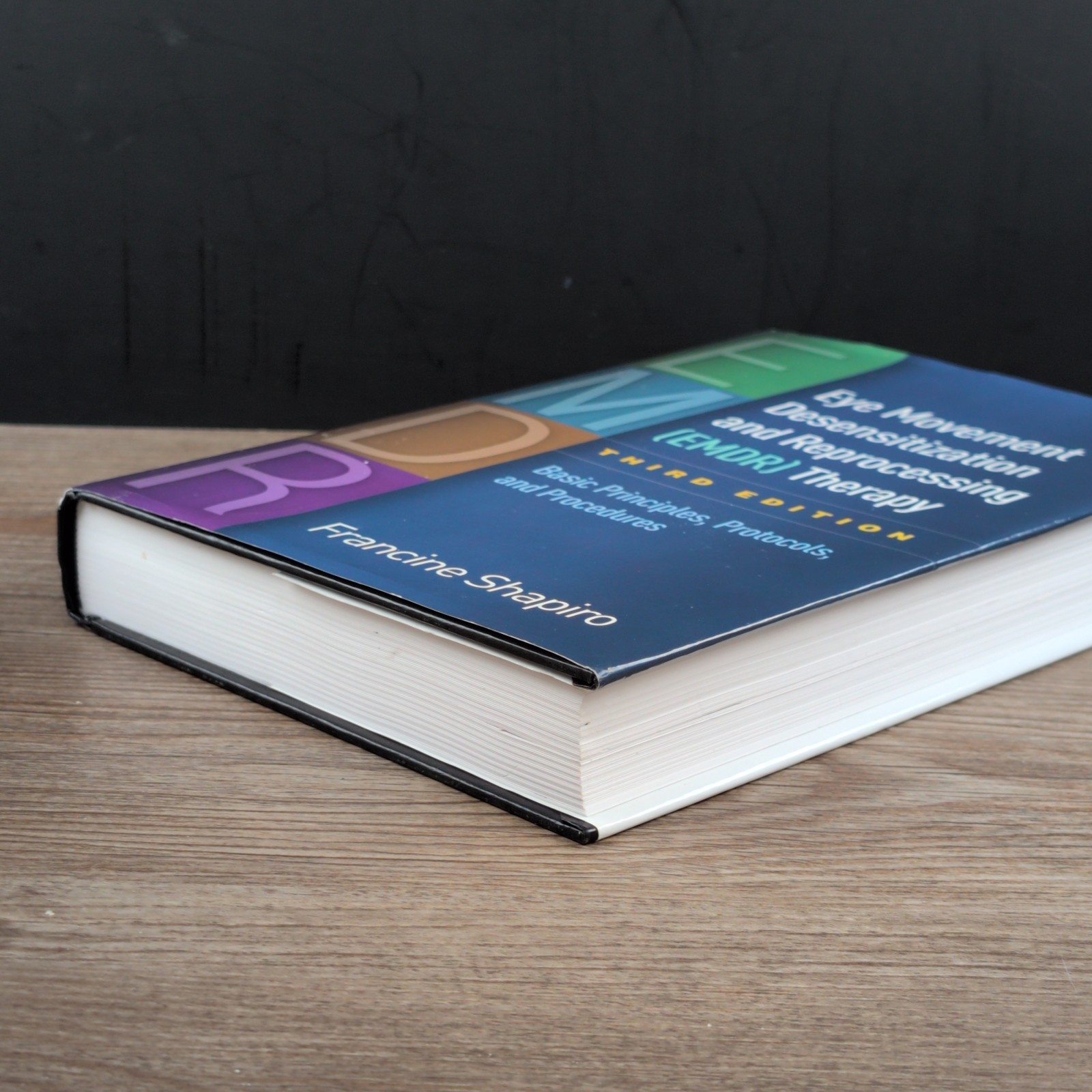Eye Movement Desensitization and Reprocessing (EMDR) Therapy Basic Principles HC