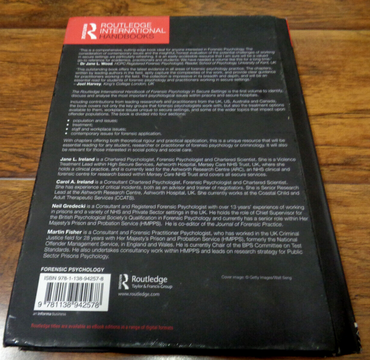 ROUTLEDGE INTL HANDBOOK FORENSIC PSYCHOLOGY IN SECURE SETTINGS HARDCOVER EX USED