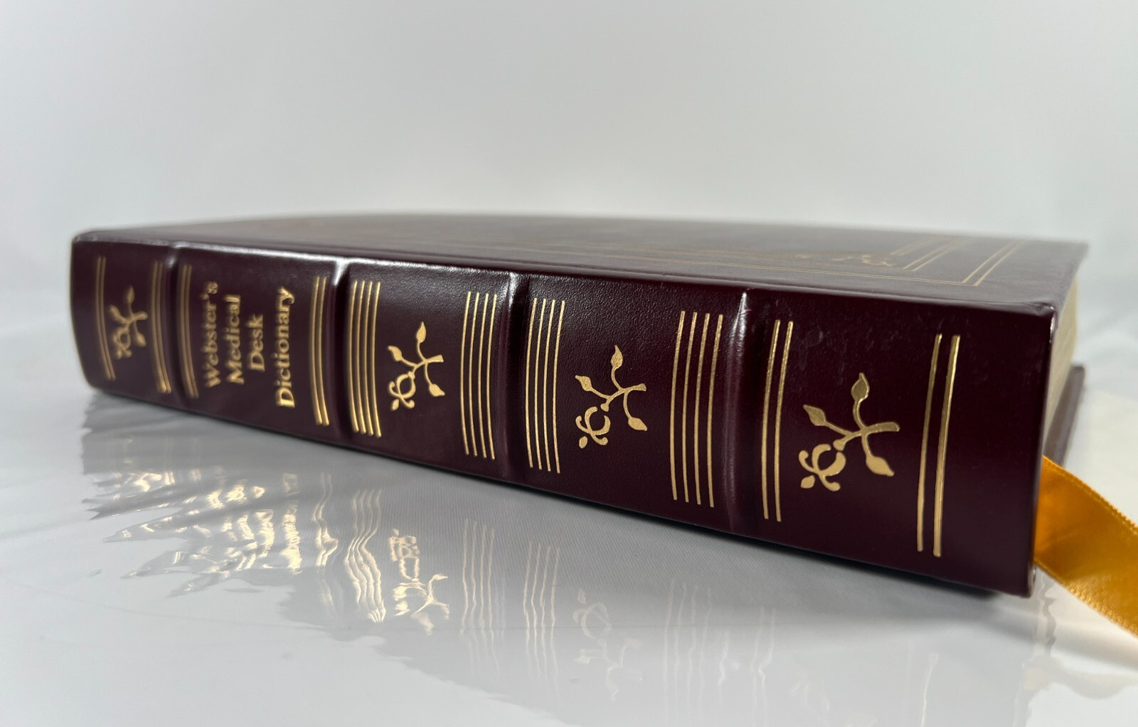 Webster’s Medical Desk Dictionary 1986 Decorative Leatherbound Merriam Webster