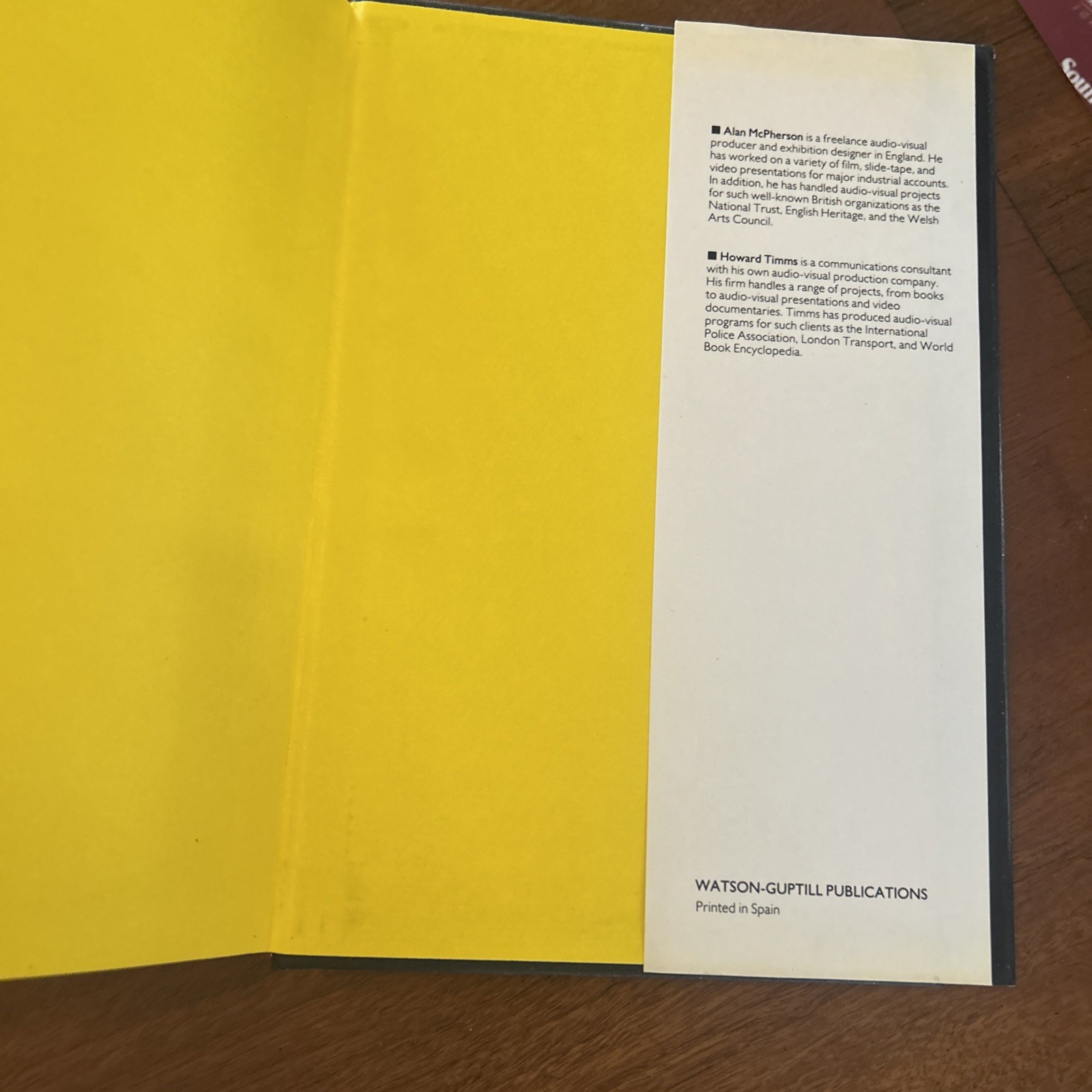 Mobius International Book Ser.: Audio-Visual Handbook by Howard Timms and…