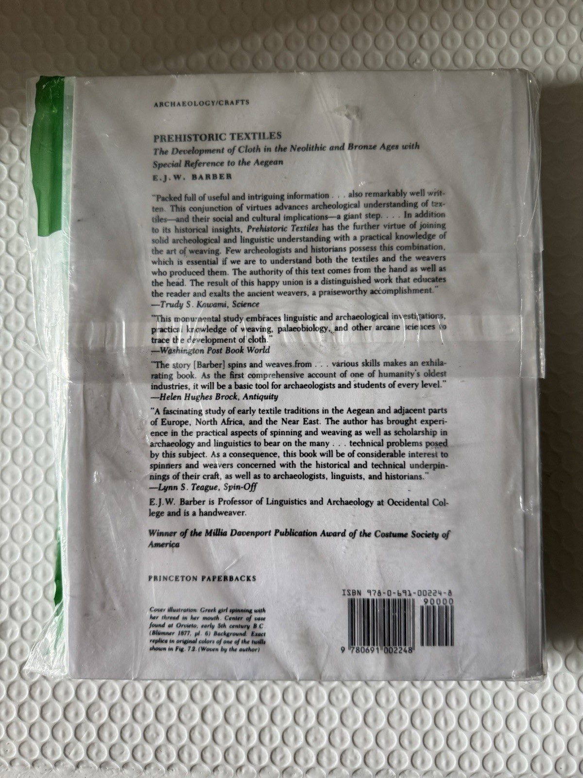 Prehistoric Textiles: The Development of Cloth in the Neolithic and Bronze Ages.