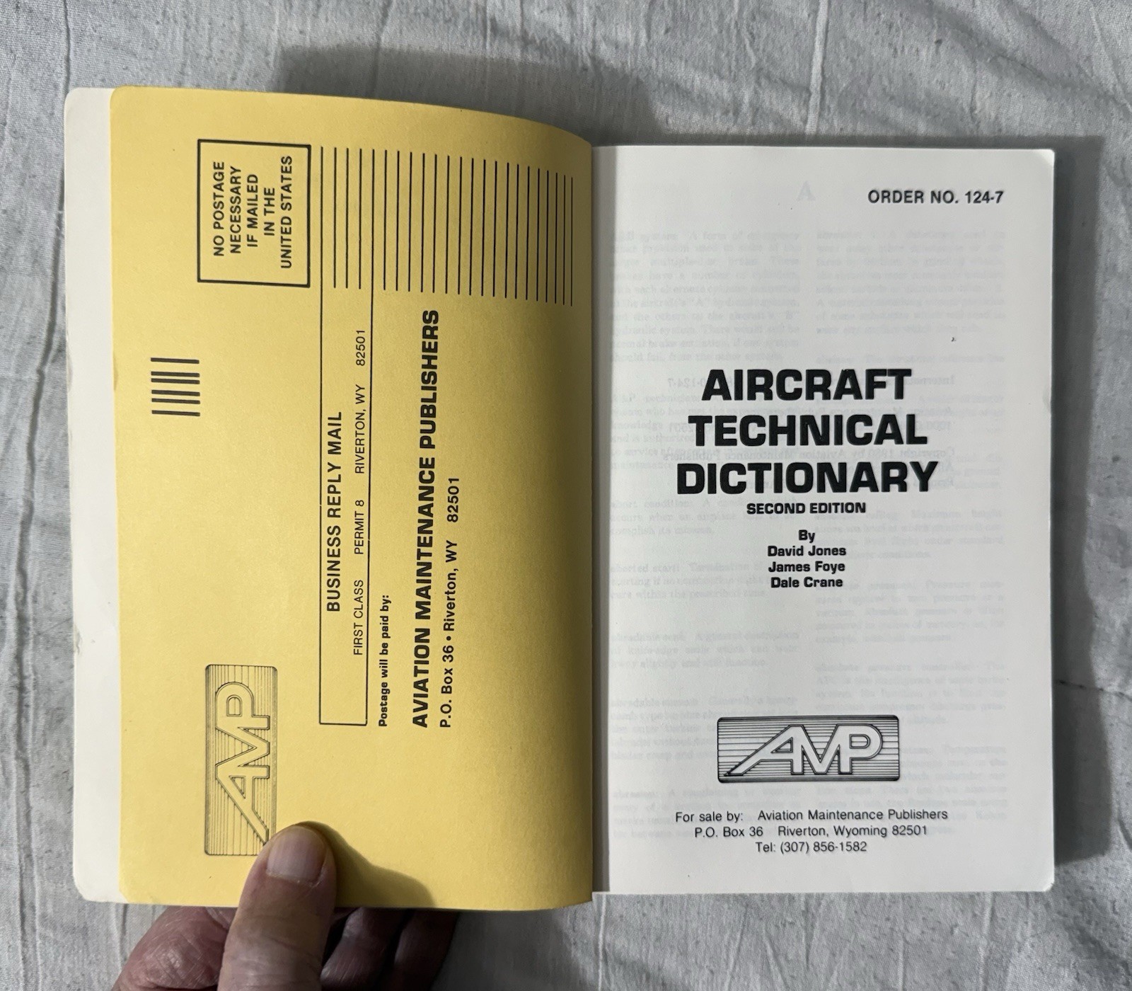 AIRCRAFT TECHNICAL DICTIONARY (AVIATION TRAINING COURSE By James Foye & Inc. Iap