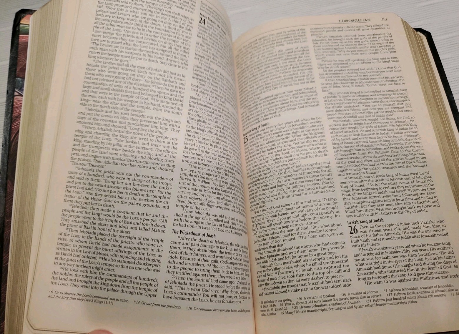 HOLY BIble, Zondervan, 2001, New International Version, ISBN 0-310-92616-5 GREAT