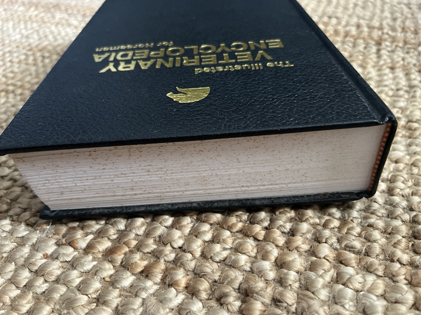 THE ILLUSTRATED VETERINARY ENCYCLOPEDIA FOR HORSEMEN