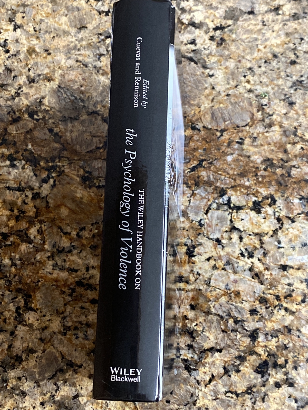 The Wiley Handbook on the Psychology of Violence – Hardcover – Very Good
