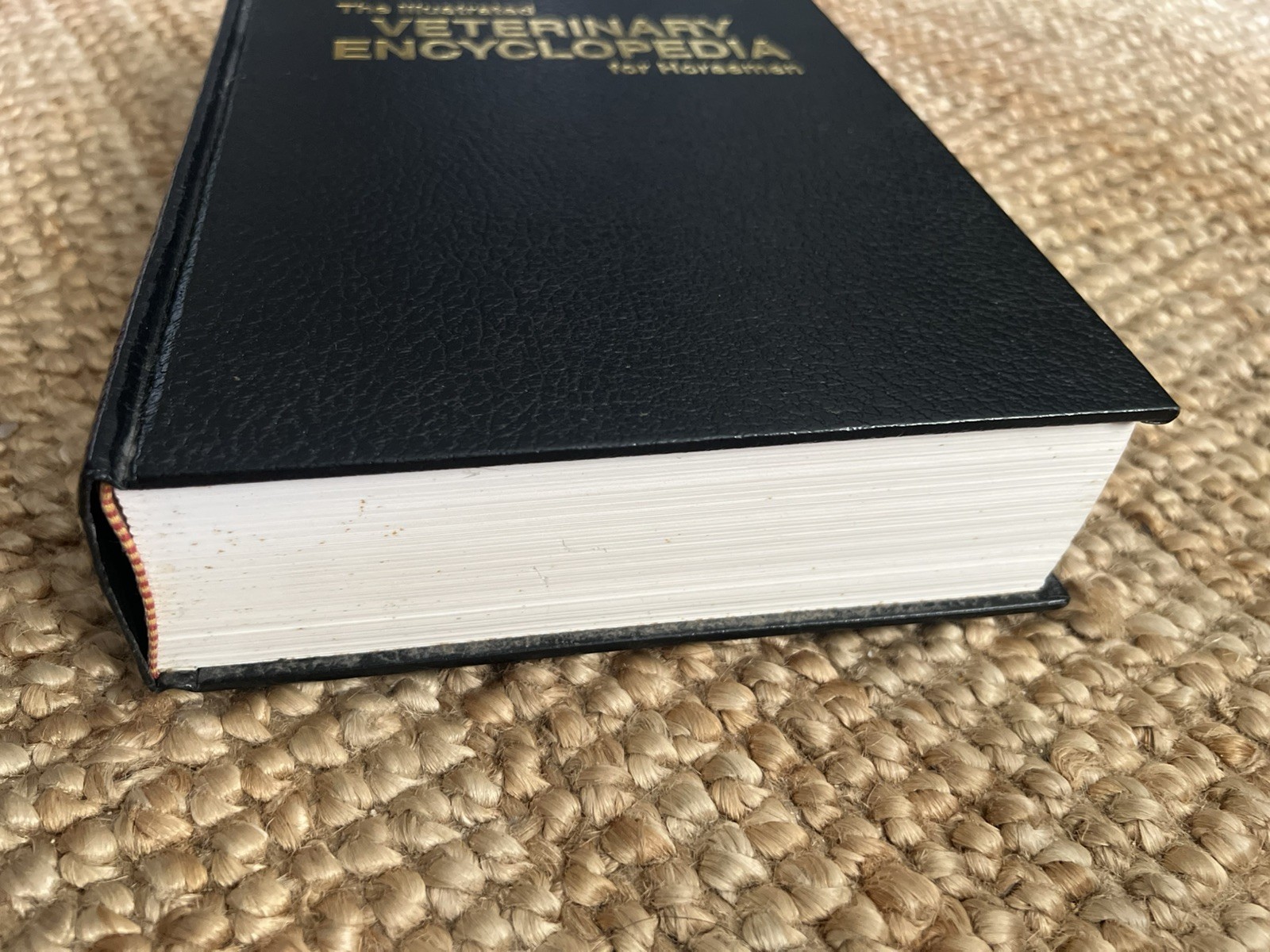 THE ILLUSTRATED VETERINARY ENCYCLOPEDIA FOR HORSEMEN