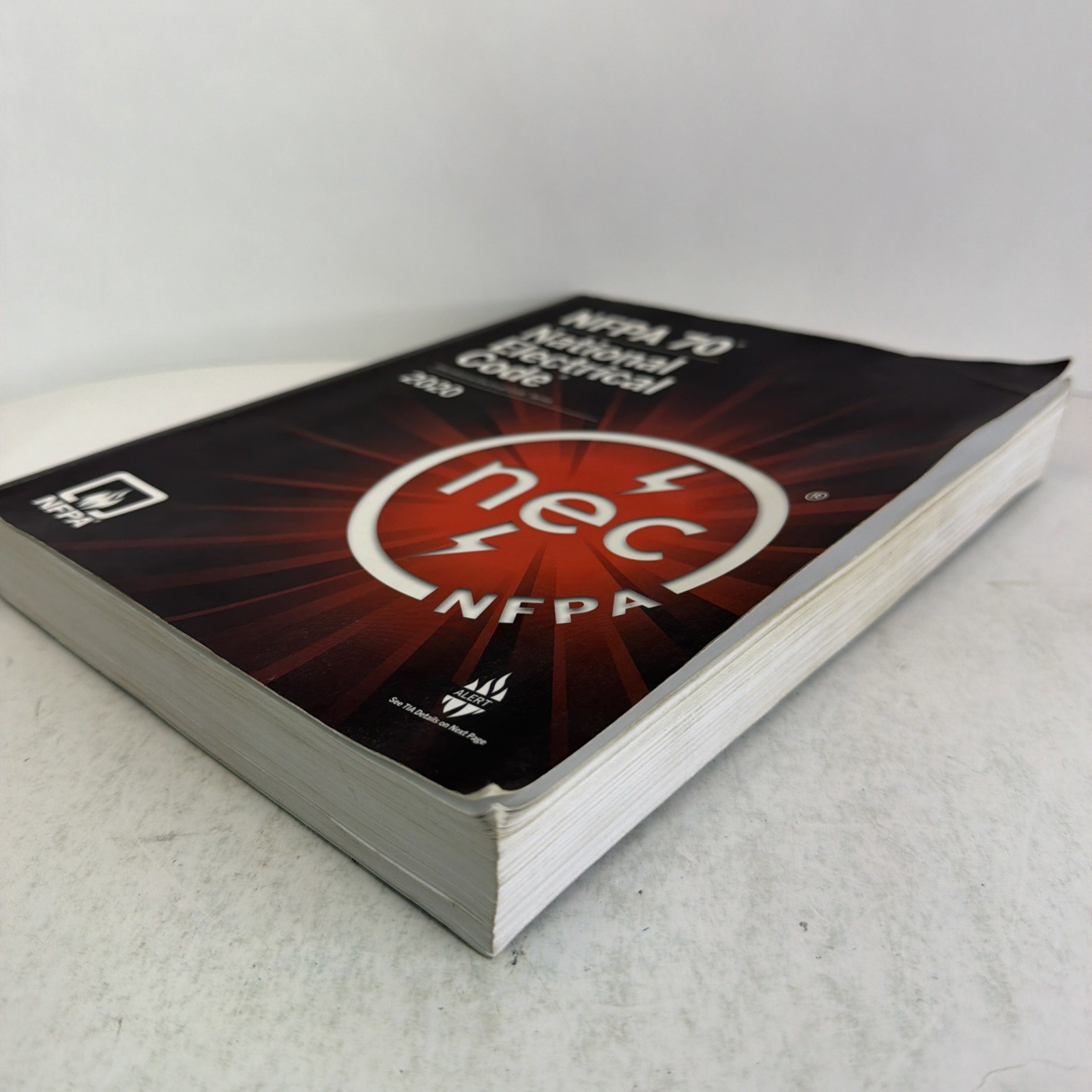 2020 NFPA 70 National Electrical Code Paperback